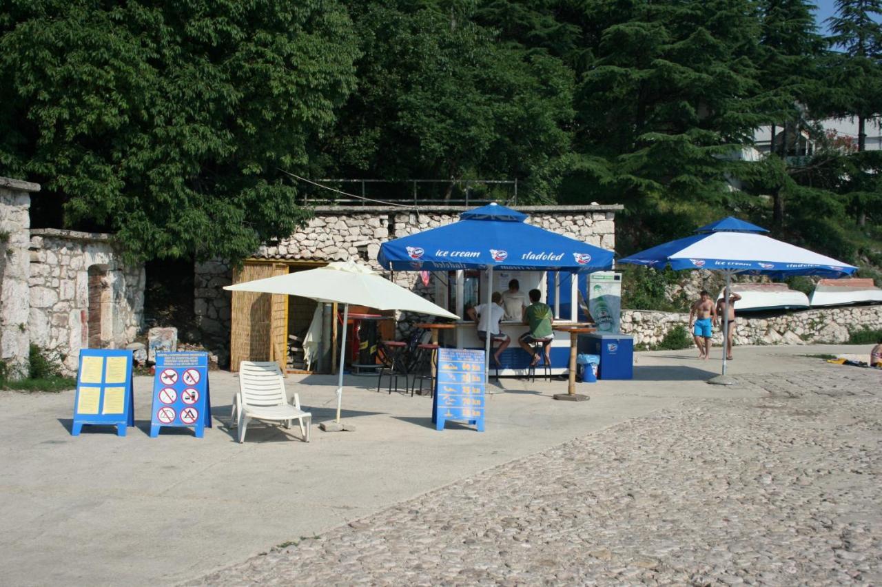 Apartments By The Sea Dramalj, Crikvenica - 2376 Buitenkant foto