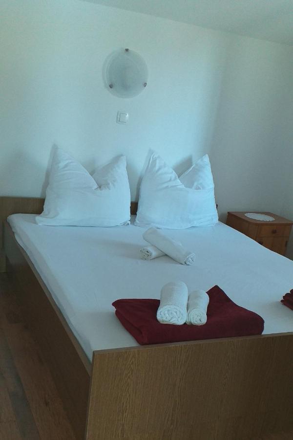Apartments By The Sea Dramalj, Crikvenica - 2376 Buitenkant foto