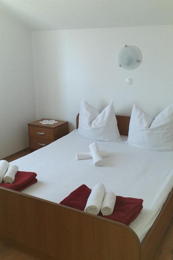 Apartments By The Sea Dramalj, Crikvenica - 2376 Buitenkant foto