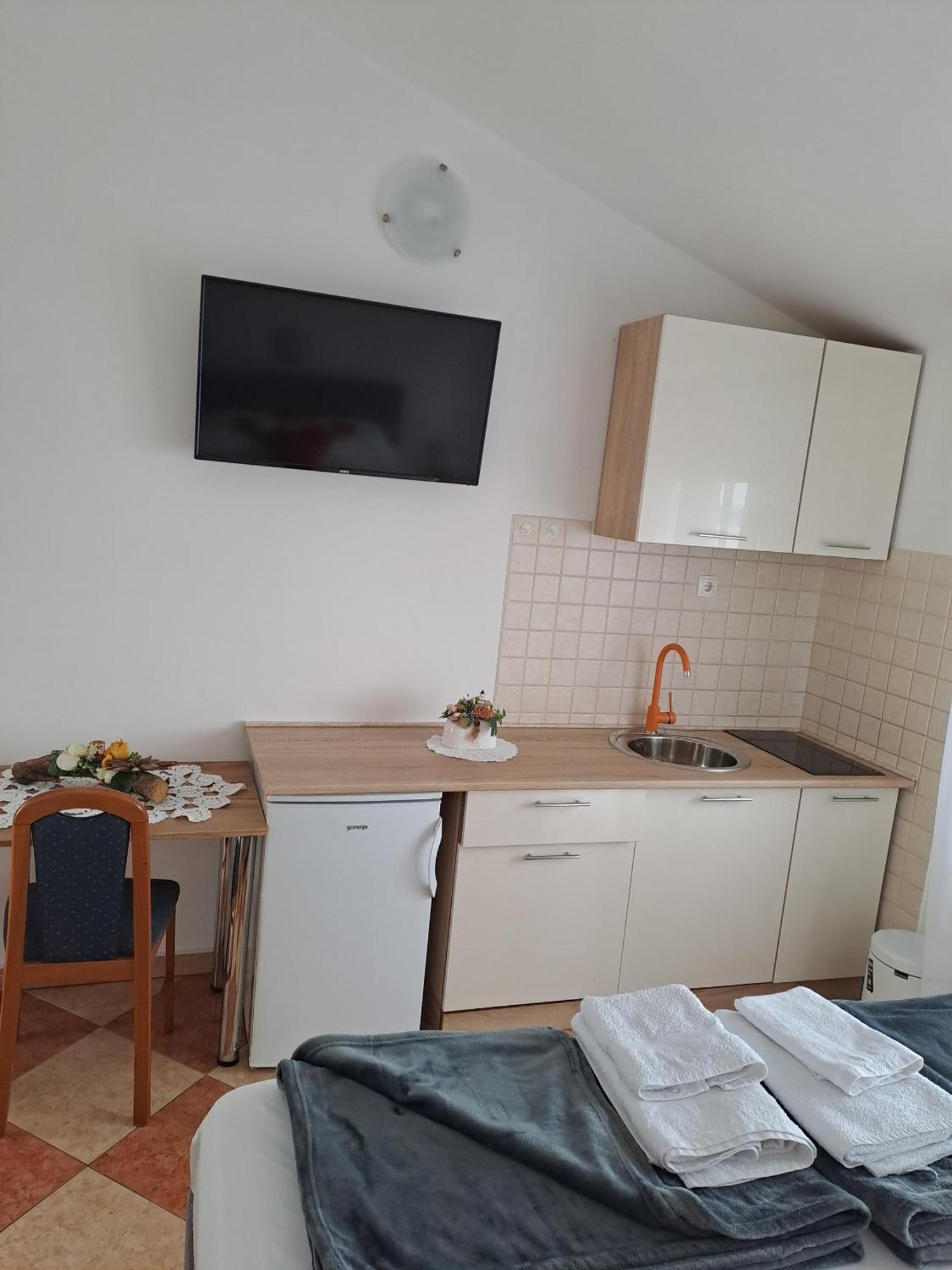 Apartments By The Sea Dramalj, Crikvenica - 2376 Buitenkant foto